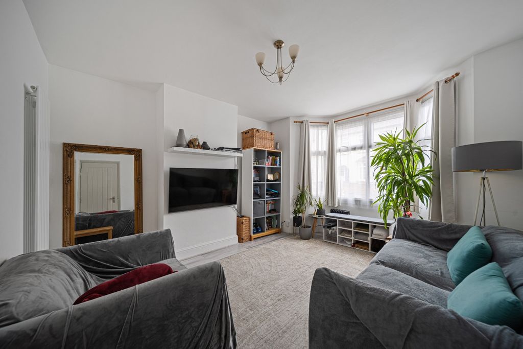 Property photo 2 of 14 4569942