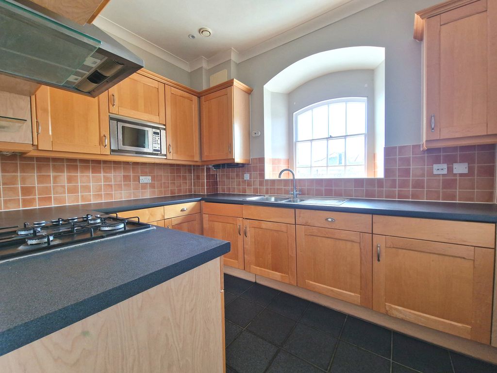 Property photo 3 of 5