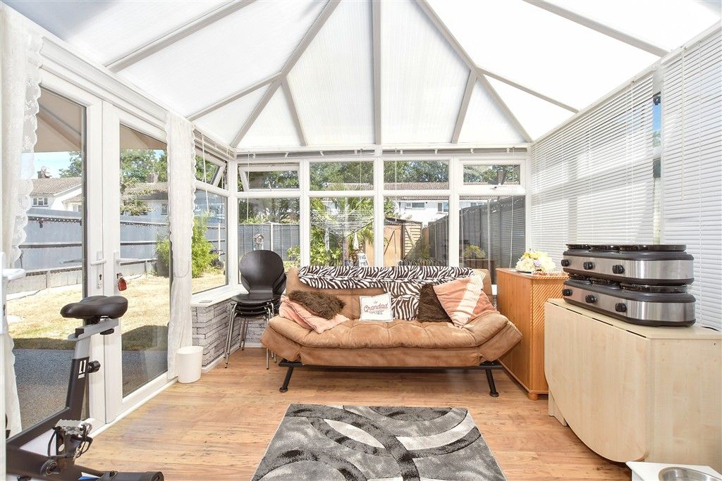 Property photo 2 of 17 Conservatory