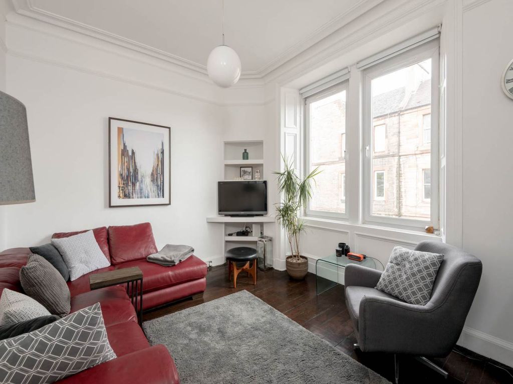 Property photo 3 of 6 Sitting Room