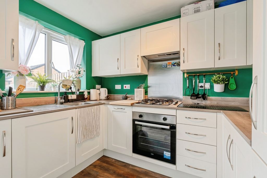 Property photo 2 of 15 Pbox-Img.Jpg