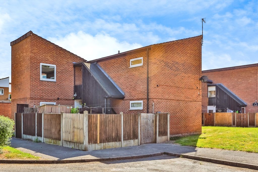 Property photo 1 of 17 Front