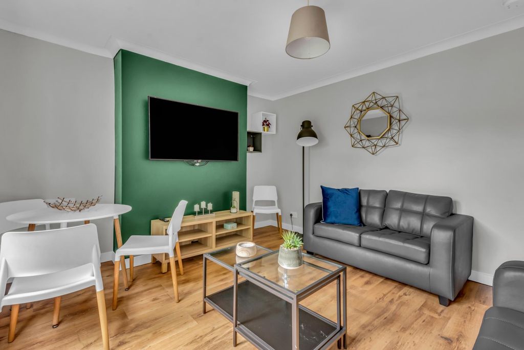 Property photo 2 of 12 Property Photo