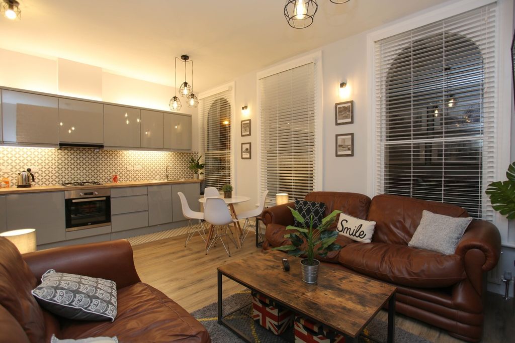 Property photo 2 of 9 5412171