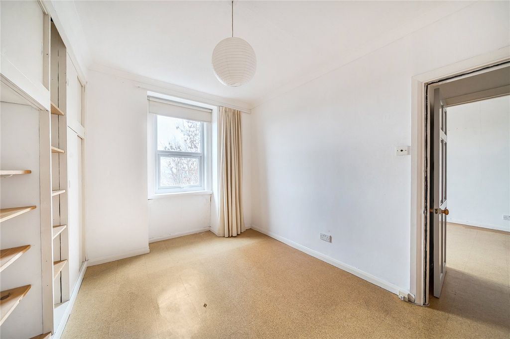 Property photo 2 of 11 Picture No. 07