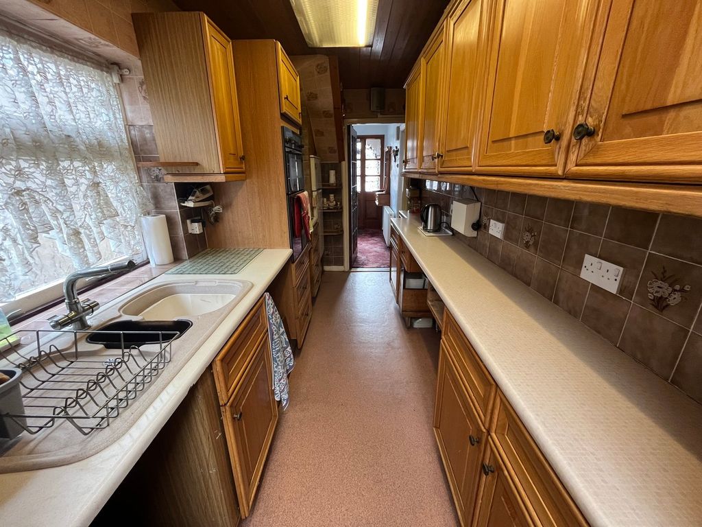 Property photo 3 of 26