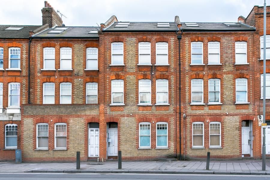 Property photo 2 of 8