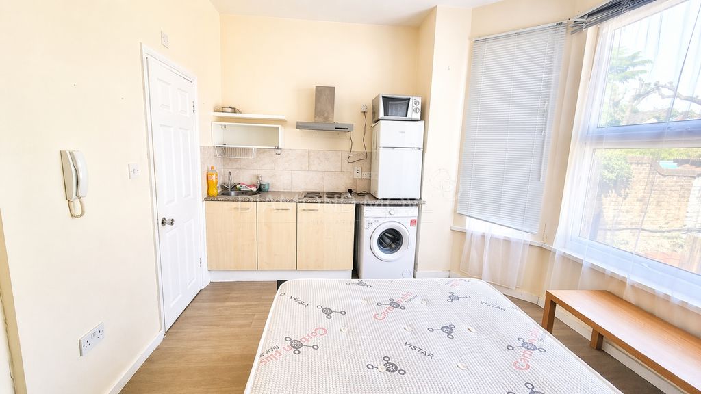 Property photo 2 of 3 Photo 3