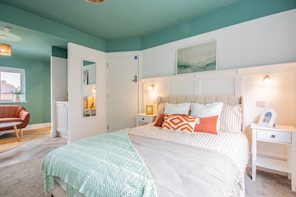 Property photo 1 of 12 E-2