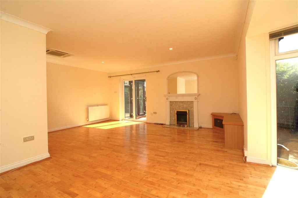 Property photo 3 of 19 Living Room 2 .Jpg