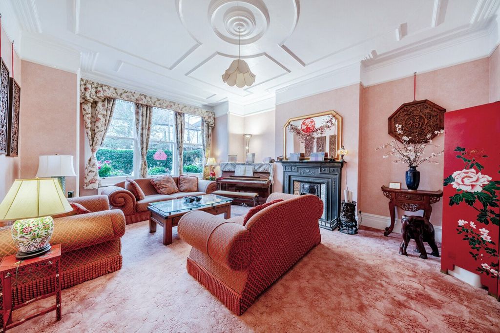 Property photo 3 of 28 Picture No. 12