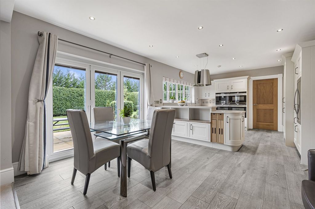 Property photo 3 of 47 Kitchen Diner