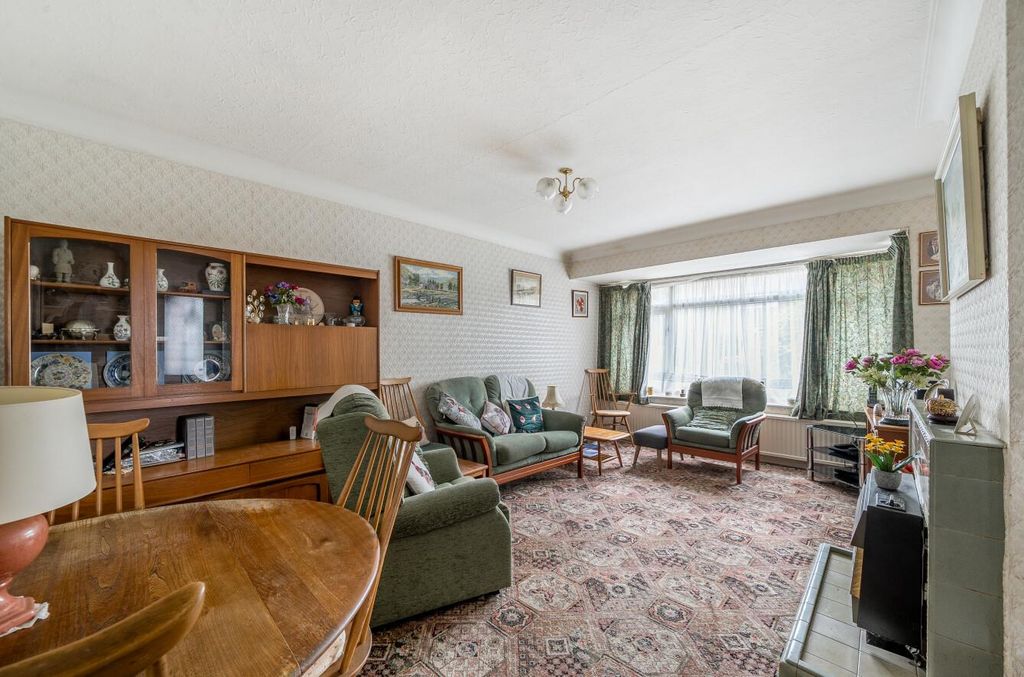 Property photo 3 of 17 1342267-2-68A304c1934Ad-Arw-1.Jpg