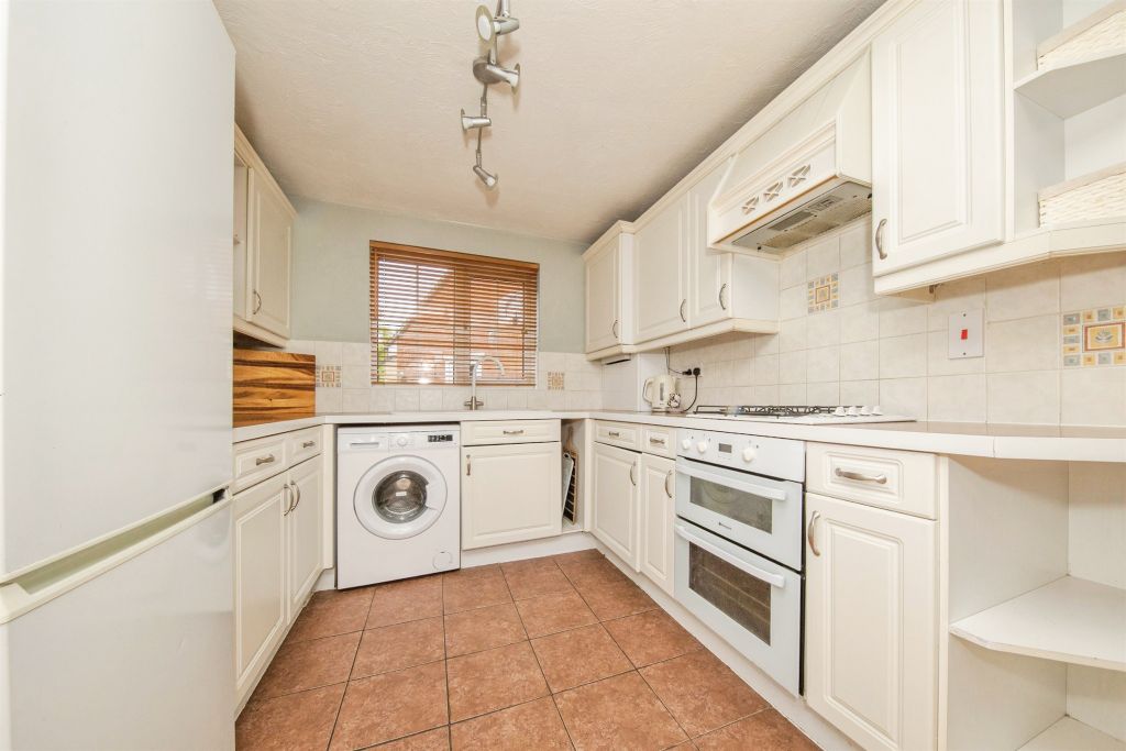 Property photo 3 of 18