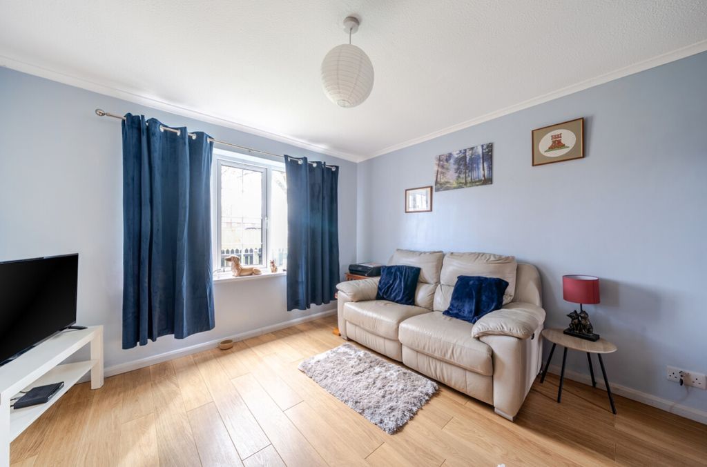 Property photo 2 of 10 1449149-7-69E6Be77515ce