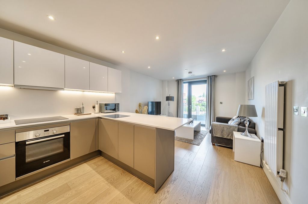 Property photo 1 of 19 1466692-10-6A16B8...