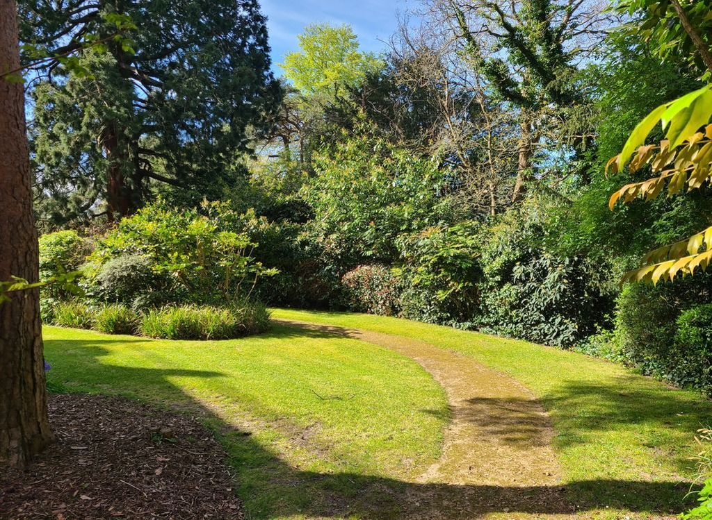 Property photo 3 of 27