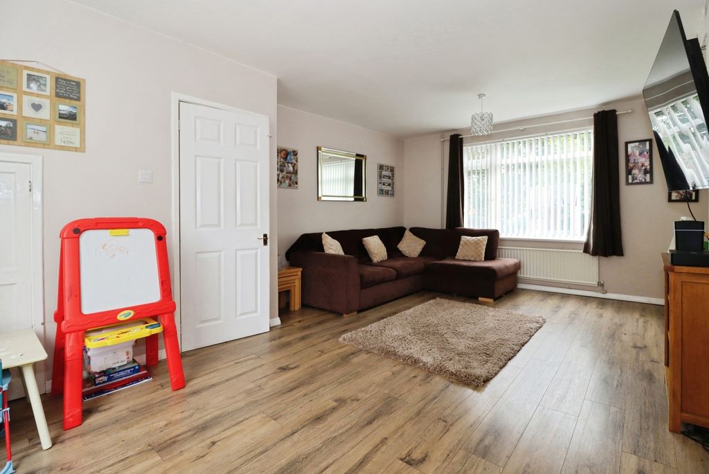 Property photo 2 of 20 Pbox-Img.Jpg