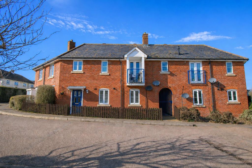 Property photo 1 of 11 Ardley Crescent Front.Png