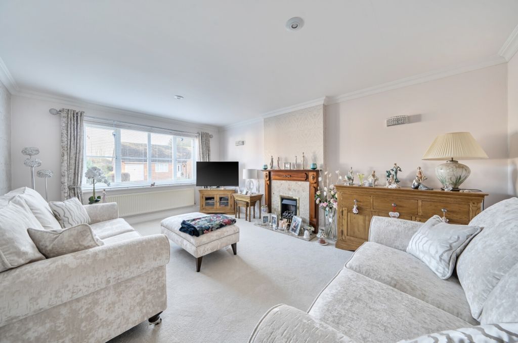 Property photo 2 of 22 1425134-1-69B146Fada6A8