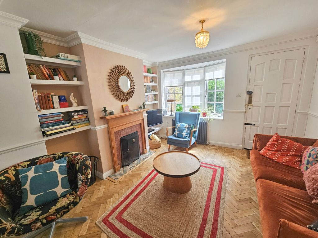 Property photo 3 of 13