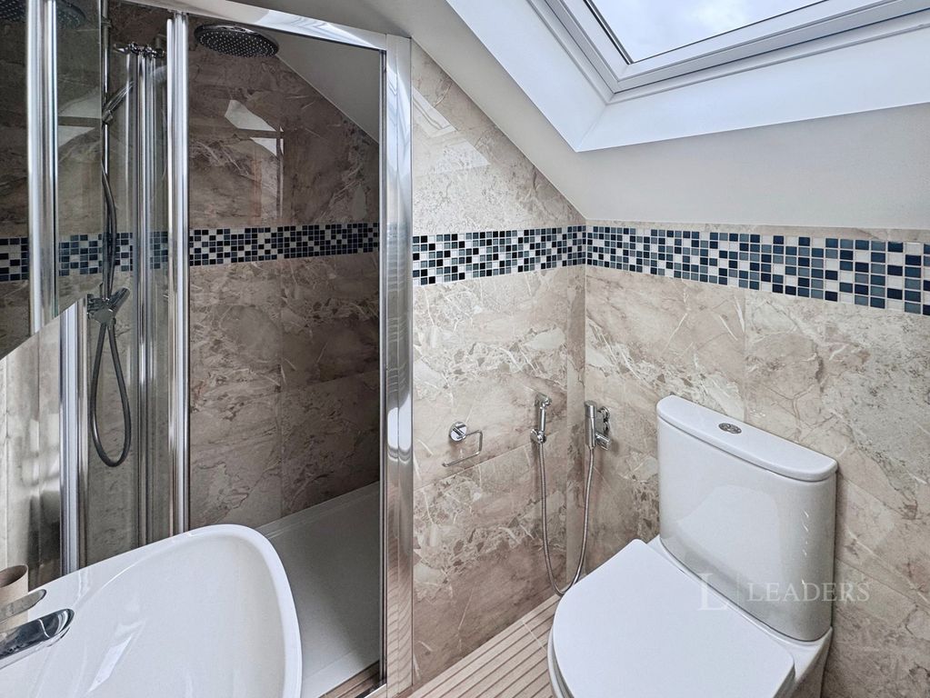 Property photo 3 of 6 Pbox-Img.Jpg