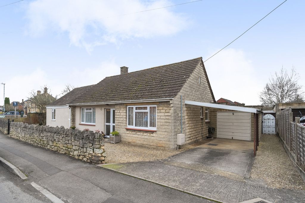 Property photo 1 of 20