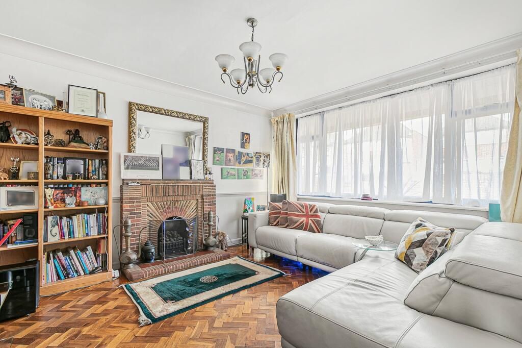 Property photo 2 of 17 Davidson Frost-Wellings, Dfw, Dalkeith Grove, Ha7,
