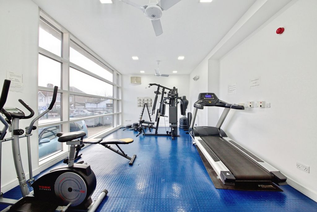 Property photo 3 of 18 Pbox-Img.Jpg