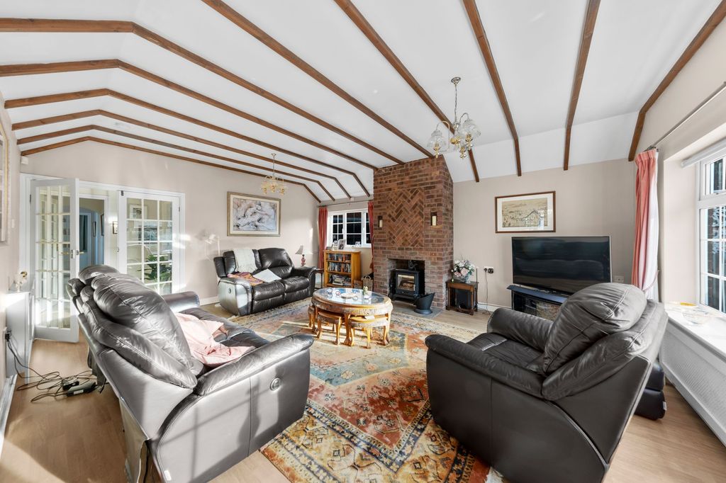 Property photo 2 of 29