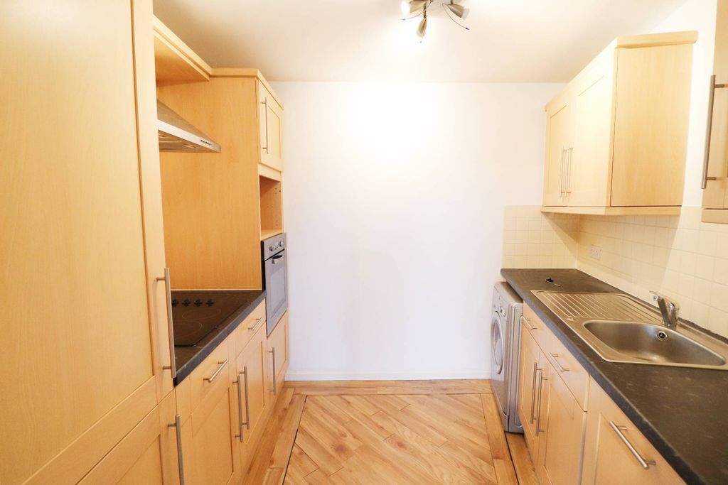 Property photo 2 of 5