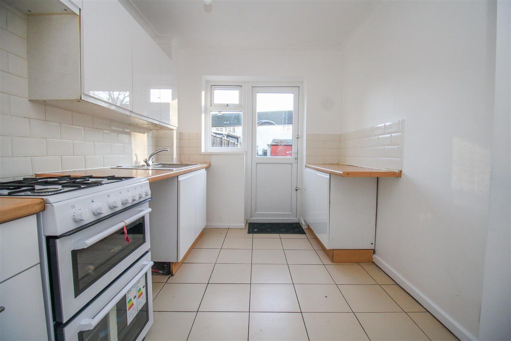 Property photo 2 of 9 Img_8961.Jpg