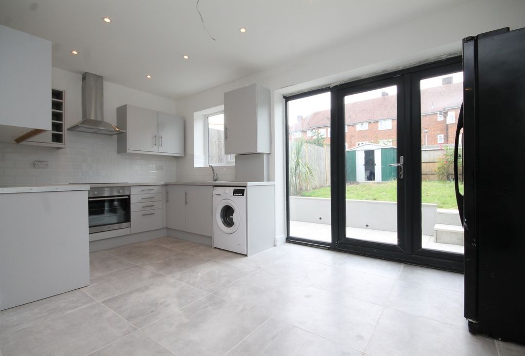 Property photo 1 of 15 Kitchen