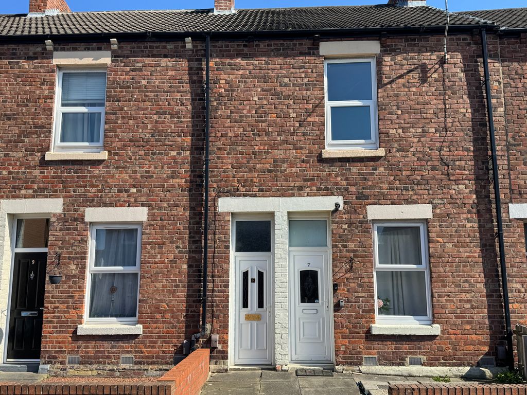 Property photo 1 of 8