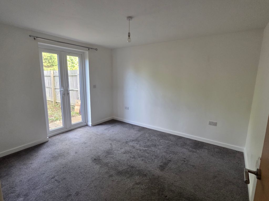 Property photo 3 of 3