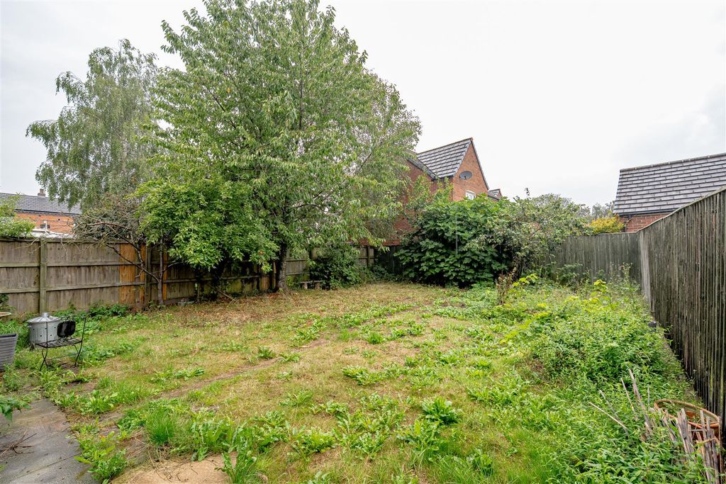 Property photo 2 of 10 Chatsworth-1.Jpg
