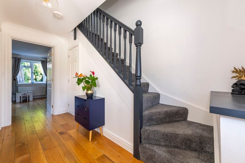 Property photo 3 of 13 Photo 6