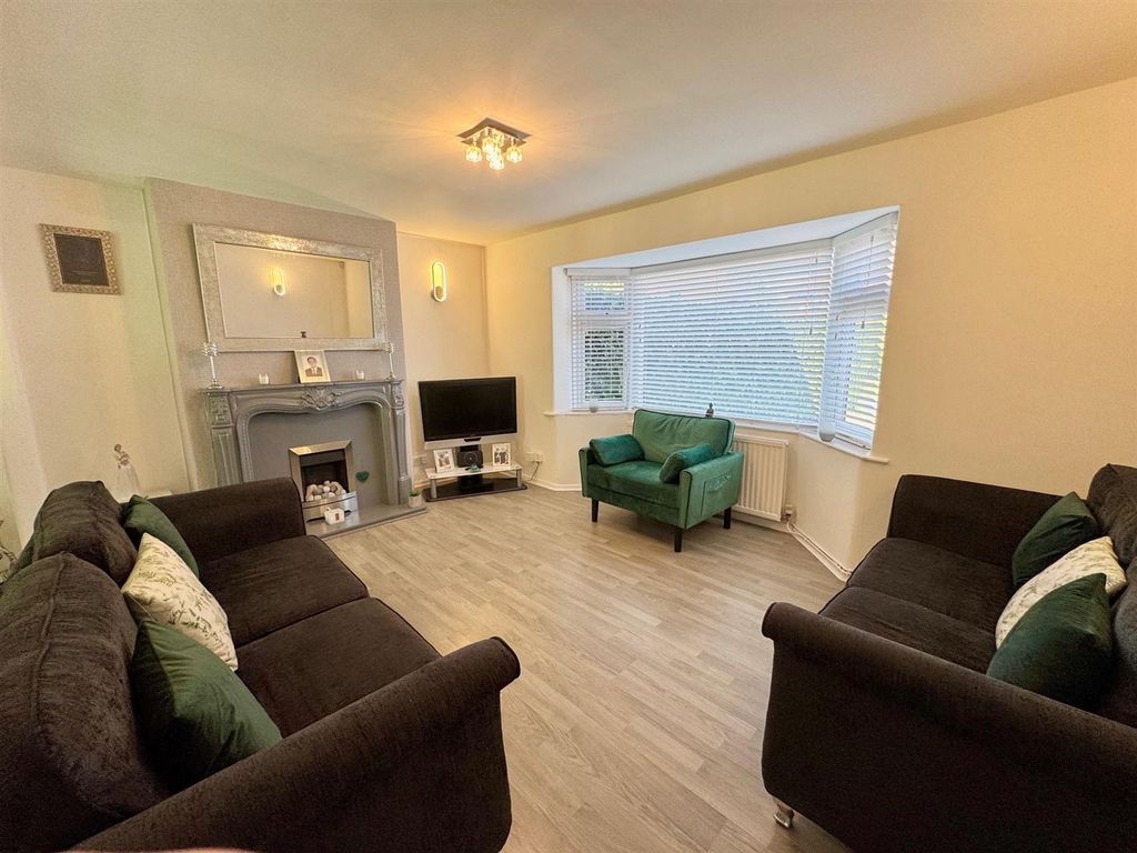 Property photo 3 of 17 Reception Room