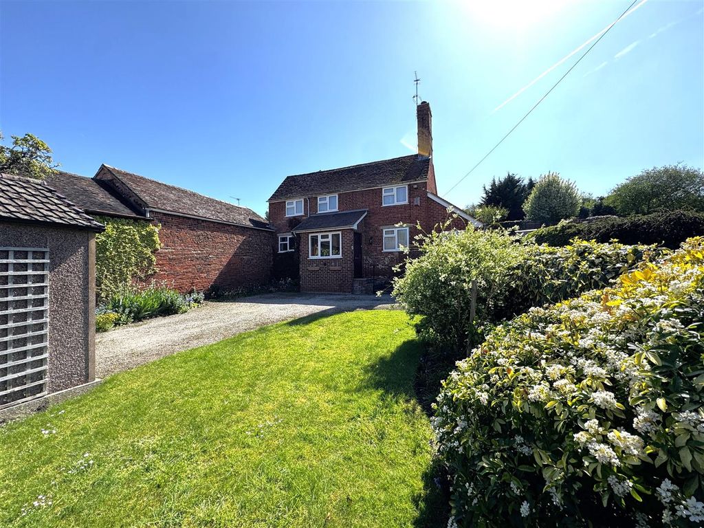 Property photo 1 of 32