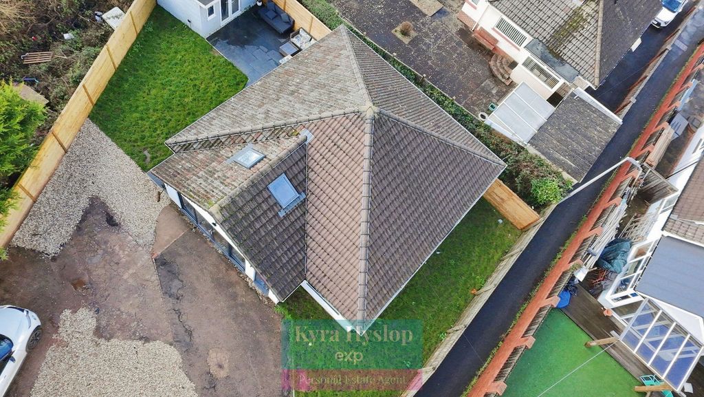 Property photo 3 of 22