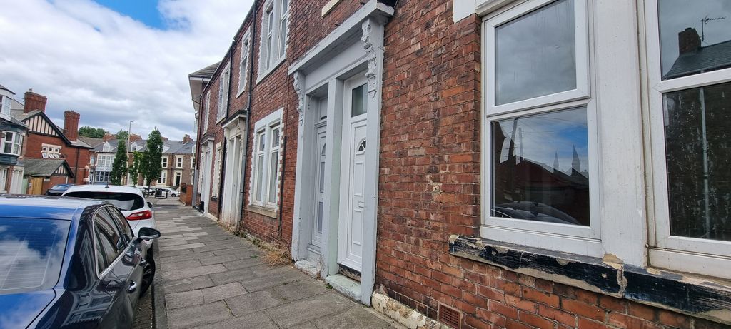 Property photo 1 of 6