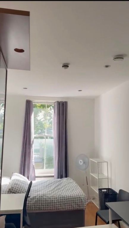 Property photo 1 of 3