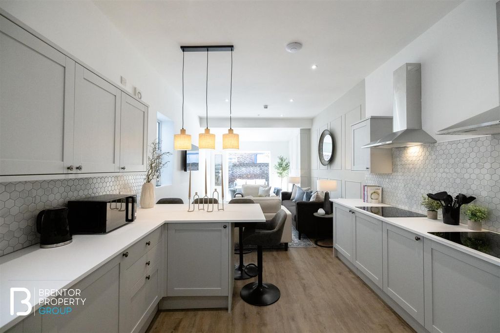 Property photo 2 of 10 Kitchen1.Jpg