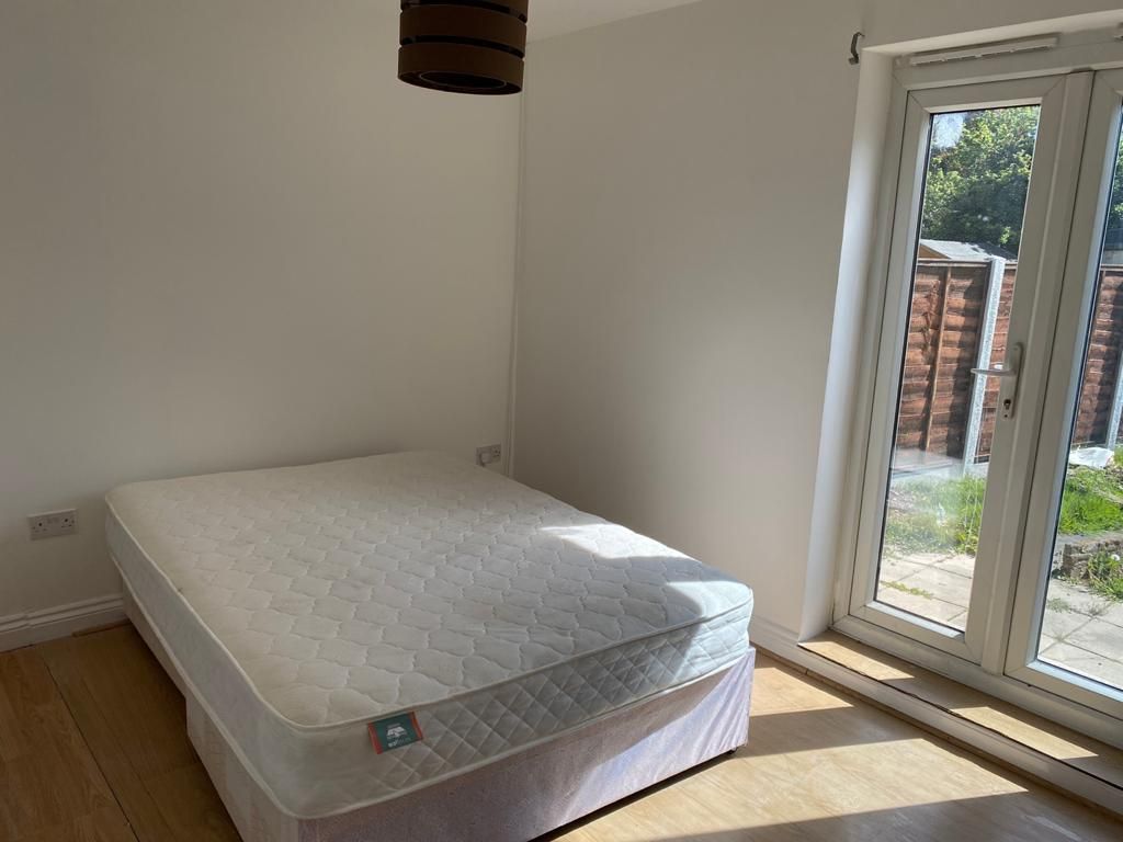 Property photo 2 of 4