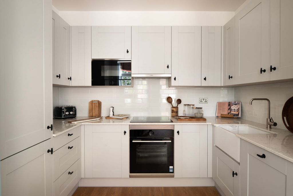 Property photo 3 of 12 Frankham Walk Show Home 20.Jpg