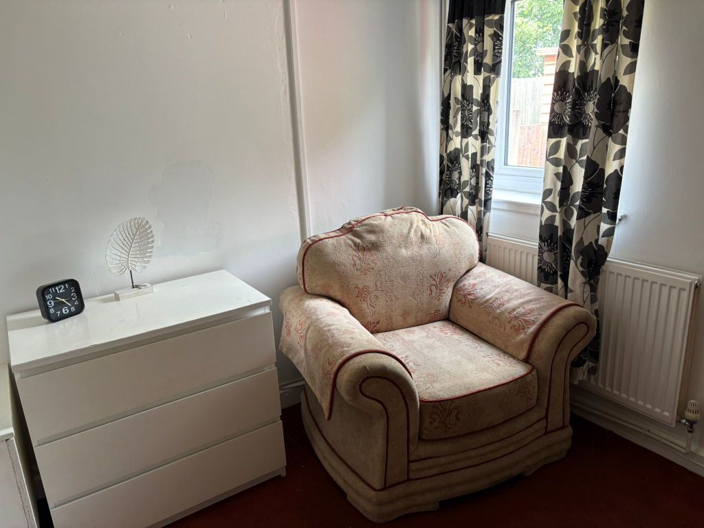Property photo 3 of 4