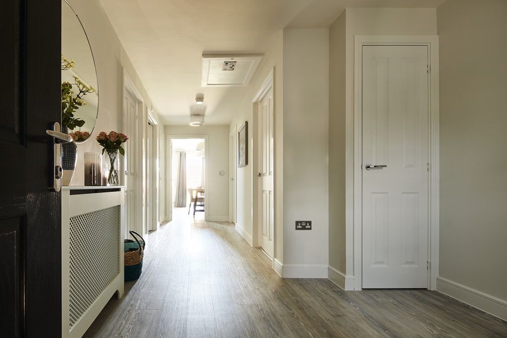 Property photo 3 of 9 A Spacious Entrance Hall Leading To The Rest Of The Bungalow