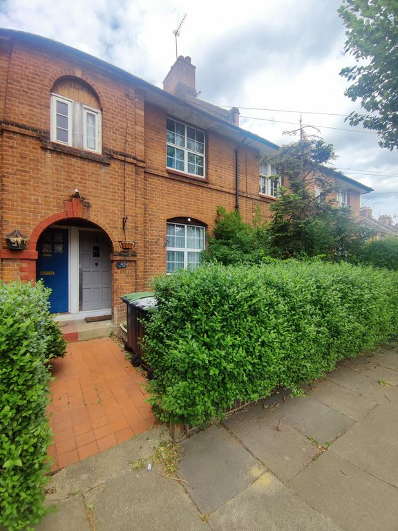 Property photo 1 of 11