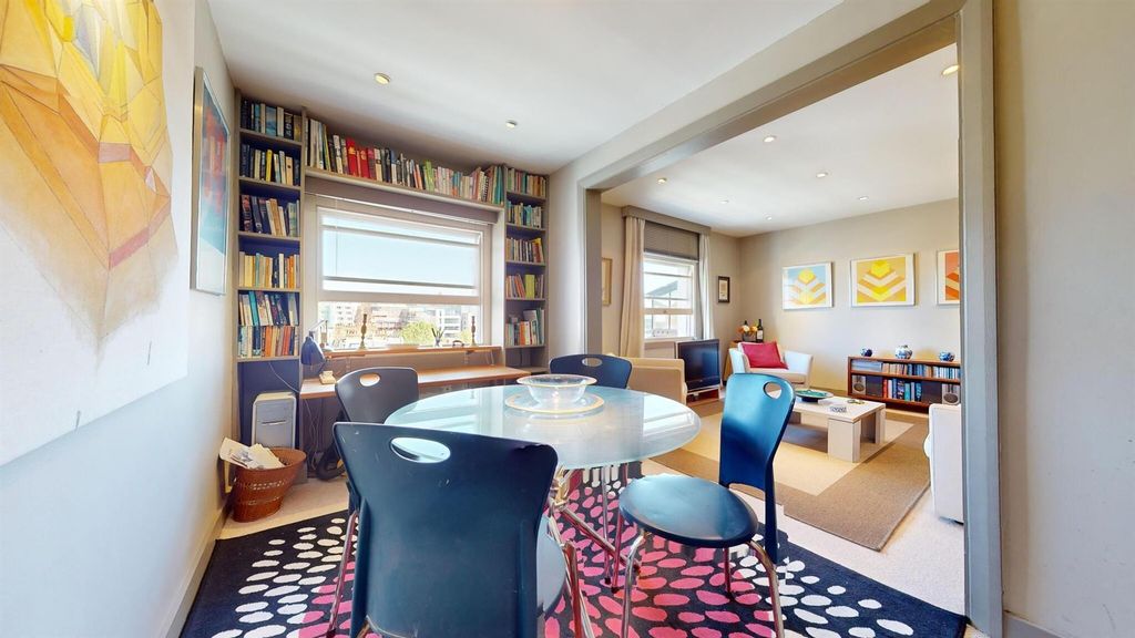 Property photo 1 of 14 12,33Rgdiningroom-Livingroom.Jpg