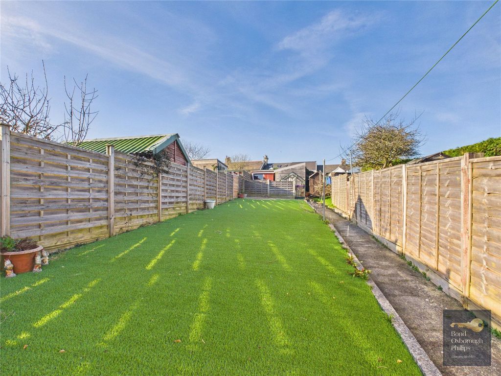Property photo 1 of 17 Picture No. 02